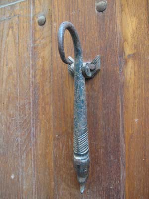 Pezenas Knockers1.jpg